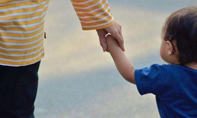 Δημοσκόπηση Newsbomb.gr: Ηχηρό «όχι» σε γάμους και τεκνοθεσίες ομόφυλων ζευγαριών