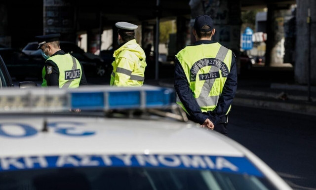 Τροχαίο στην Αργυρούπολη: Παραβίασε στοπ και προσέκρουσε σε διερχόμενο ΙΧ