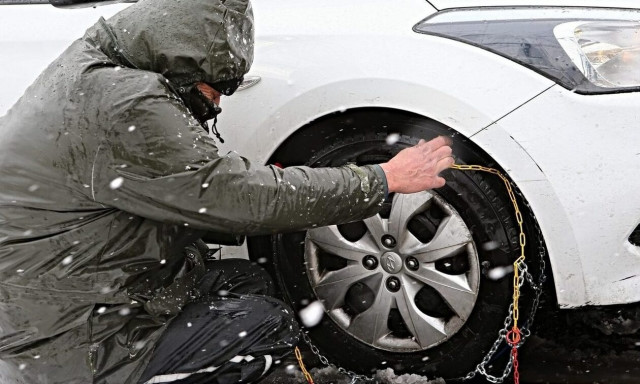 Αντιολισθητικές αλυσίδες: Πρόστιμο για όσους δεν έχουν στο αυτοκίνητό του - Πόσα θα πληρώσουν