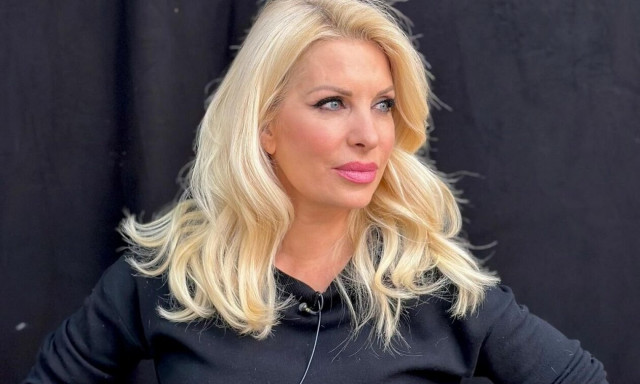 Μενεγάκη:  «Μας τυφλώσατε με την γραφή σας»