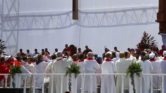 Πολωνία: Ιερέας συνελήφθη για «σεξουαλικά εγκλήματα» - Φέρεται να συμμετείχε σε όργια