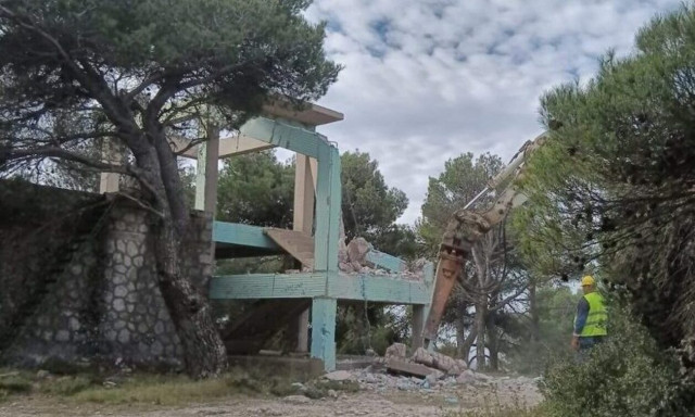 Αυθαίρετα: Τι πρέπει να γνωρίζετε - Ποια θα κατεδαφίζονται πρώτα