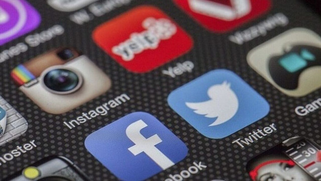 Τουρκία: Απαγορεύει τα έξυπνα κινητά και τις αναρτήσεις στα social στους στρατιωτικούς