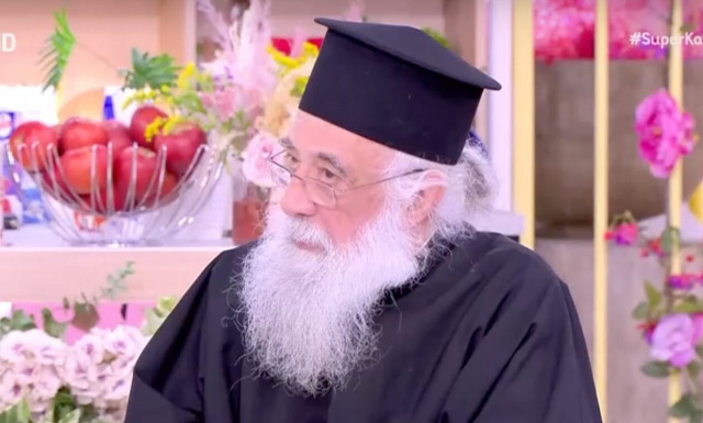 Αστραψε και βρόντηξε ο πατέρας Στυλιανός Καρπαθίου: «Είναι άκαρπες συκιές οι ομοφυλόφιλοι»