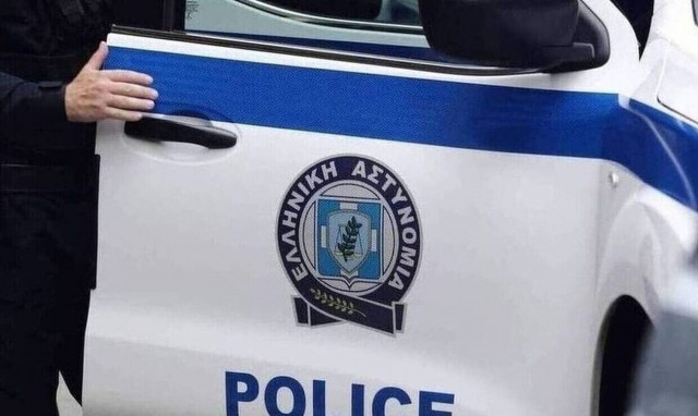 Ηράκλειο: Μεθυσμένος προσπάθησε με το ζόρι να βάλει τη σύζυγό του στο Ι.Χ. - «Πάγωσαν» οι περαστικοί