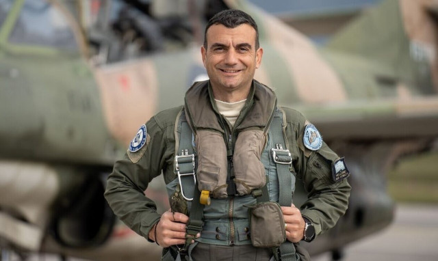 Η Βουλή υιοθετεί τα ανήλικα παιδιά του αδικοχαμένου επισμηναγού Επαμεινώνδα Κωστέα