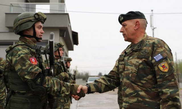 Μητσοτάκης σε Φλώρο: «Σε ευχαριστούμε που βοήθησες να γίνει η Ελλάδα ακόμη πιο ισχυρή και περήφανη»