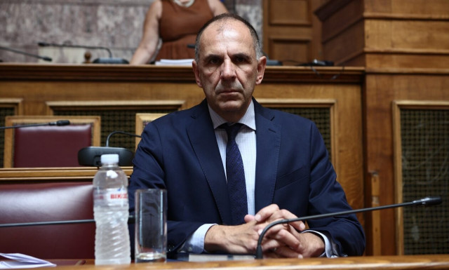 Γεραπετρίτης: Ανησυχία για την κρίση στη Μέση Ανατολή - Να μάθουμε να ζούμε μαζί με την Τουρκία