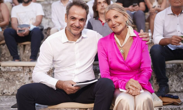 Μπέτυ Μαγγίρα για την έξοδο Μητσοτάκη-Μαρέβας: «Ήταν ρομαντικό ραντεβού, της χάιδευε το χέρι»