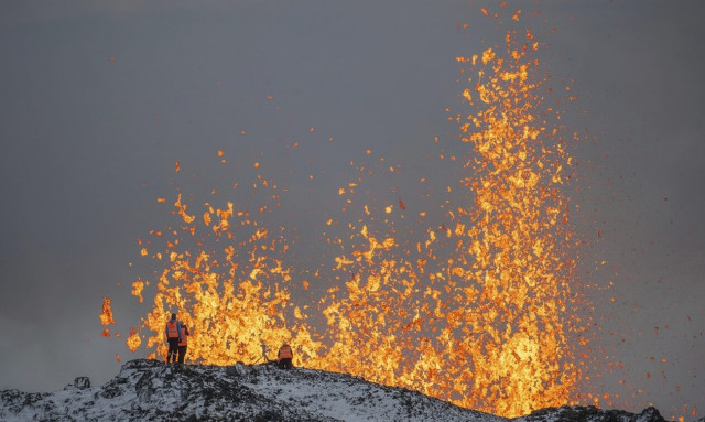 Νέα έκρηξη ηφαιστείου στην Ισλανδία - Εντυπωσιακά βίντεο