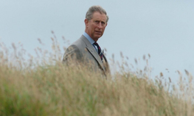 Κάρολος: Αποκαλύψεις στη νέα βιογραφία του - Τι έκανε λίγο πριν πεθάνει η μητέρα του Ελισάβετ