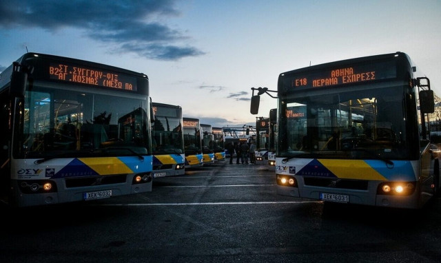 ΟΑΣΑ: Τέλος τα εισιτήρια στα λεωφορεία - Με πιστωτικές κάρτες η επιβίβαση στα Μέσα Μαζικής Μεταφοράς