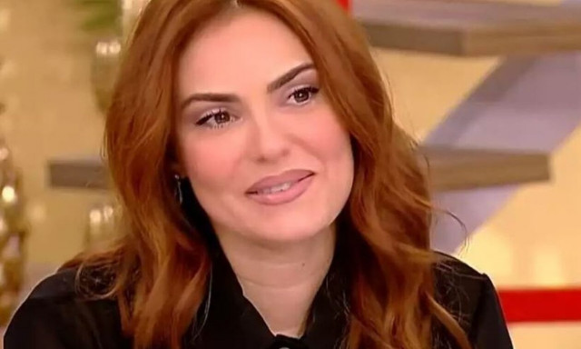 Βρισηίδα Ανδριώτου: Με πατερίτσες εμφανίστηκε σε τηλεοπτική εκπομπή - Τι της συνέβη