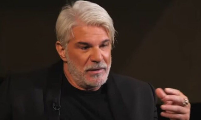 Μάνος Πίντζης: Δεν μπορώ να φανταστώ ένα ομόφυλο ζευγάρι να θέλει να βιώσει τη μητρότητα