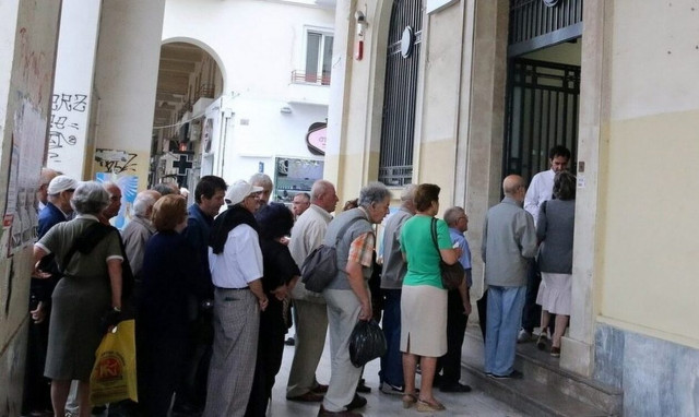 Επιστρέφουν τη... διπλή αύξηση 527.000 συνταξιούχοι - Ποσά έως και 100 ευρώ