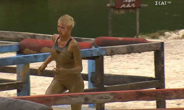 Survivor: Έβαλε τα δυνατά της, έφαγε λάσπη και έφερε την πρώτη νίκη στην ομάδα της η Όλγα
