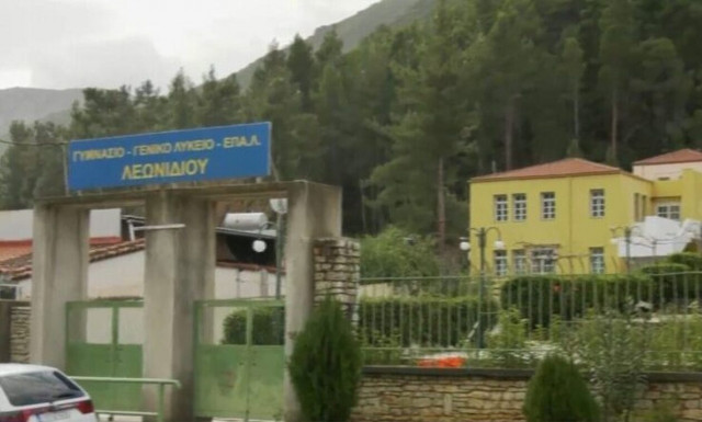 Λεωνίδιο: Επιφυλακτικοί οι σεισμολόγοι - «Από τις 6 και μετά η γη χοροπηδούσε», λένε οι κάτοικοι