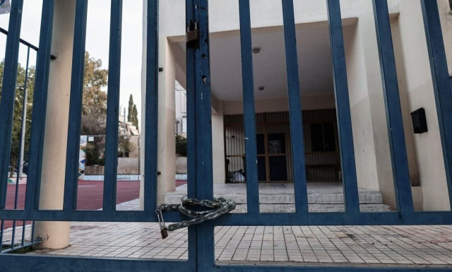 Χανιά: Μαθητές πυροβολούσαν με αεροβόλο μέσα από το σχολείο!
