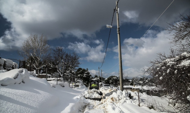 Καιρός: Από την άνοιξη... στον χειμώνα - Πότε θα πέσει η θερμοκρασία και θα δούμε χιόνια
