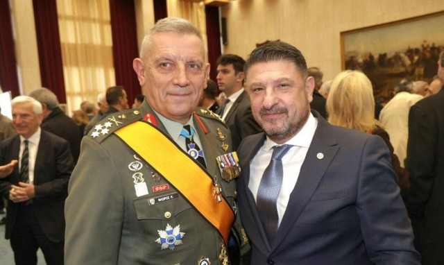 Στη Σχολή Ευελπίδων ο Νίκος Χαρδαλιάς - Η συγκίνηση στην ομιλία του Κωνσταντίνου Φλώρου