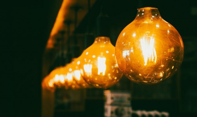 Ρεύμα: 1,3 με 1,4 λεπτά ανά κιλοβατώρα η επιδότηση για τον Ιανουάριο - Τι αλλάζει στα τιμολόγια