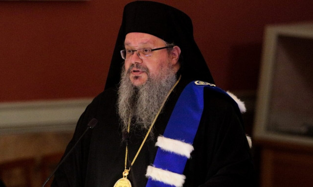 Λαρίσης Ιερώνυμος: «Αν αύριο ζητήσει κάποιος να κάνει γάμο με το δέντρο, θα πούμε και σε αυτό ναι;»