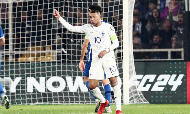 Εμπαπέ: «Αξίζω τα λεφτά που παίρνω, δεν τα έκλεψα από κανέναν»