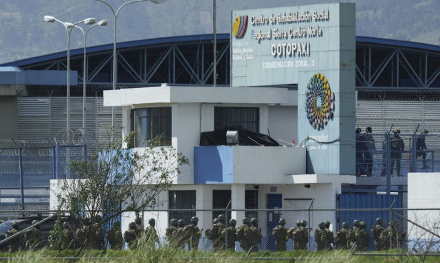 Ισημερινός: Αστυνομία και στρατός εισέβαλαν στη φυλακή του Γουαγιακίλ