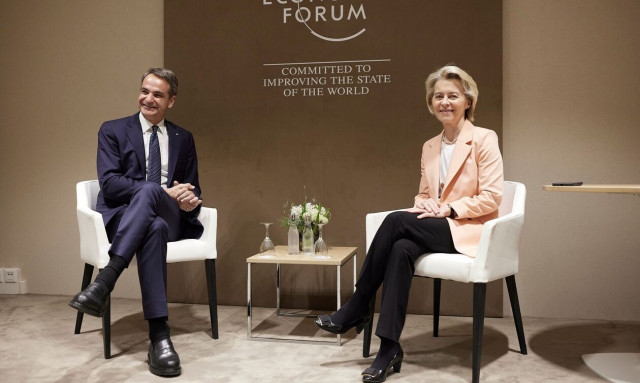 Σε καλό κλίμα η συνάντηση Κυριάκου Μητσοτάκη και Ούρσουλα Φον ντερ Λάιεν στο Νταβός