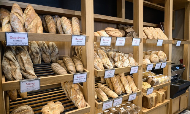 Επιδοτήσεις ρεύματος: Αλαλούμ για 1,2 εκατ. μικρές επιχειρήσεις και ελεύθερους επαγγελματίες