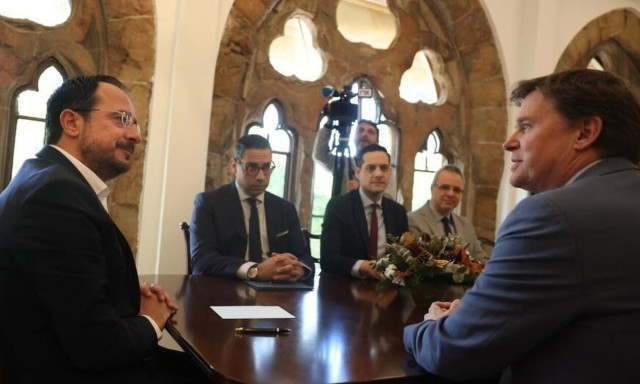 Κύπρος: Ενοχλημένη η Λευκωσία από τις ίσες αποστάσεις Στίουαρτ για τη Νεκρή Ζώνη