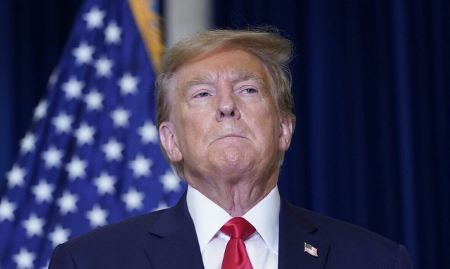 Ο πρόεδρος της χώρας πρέπει να χαίρει «πλήρους ασυλίας», υποστηρίζει ο Ντόναλντ Τραμπ