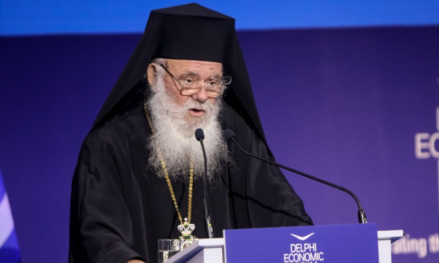 Ιερώνυμος: Θα μπορούσε να γίνει δημοψήφισμα για τα ομόφυλα ζευγάρια