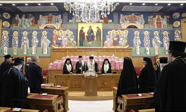 Ομόφυλα ζευγάρια: Αντιδράσεις της Εκκλησίας, εν αναμονή της έκτακτης συνεδρίασης της Ιεράς Συνόδου