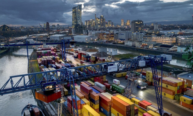 Κρίση στην Ερυθρά Θάλασσα: Τι σημαίνει για την ευρωπαϊκή οικονομία - Πόσο θα επηρεάσει την τσέπη μας