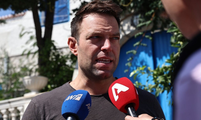 Στέφανος Κασσελάκης, Σπέτσες 