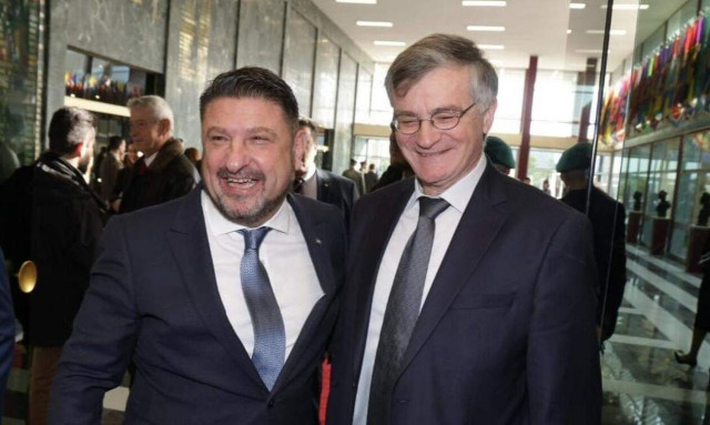 Τετ α τετ Χαρδαλιά - Τσιόδρα στην τελετή παράδοση - παραλαβής στο ΓΕΕΘΑ