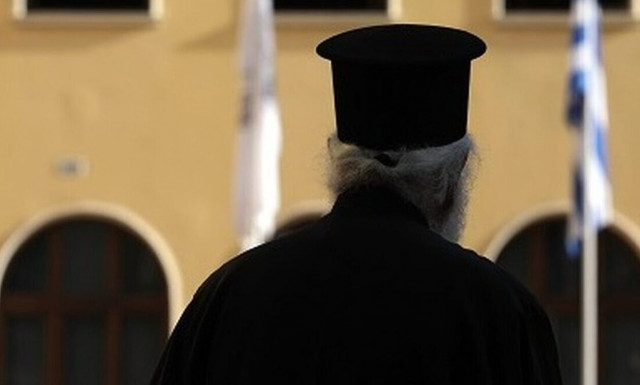 Ομόφυλα ζευγάρια: ΝΔ, ΣΥΡΙΖΑ, ΠΑΣΟΚ και Αρχιεπίσκοπος παίζουν τις… κουμπάρες