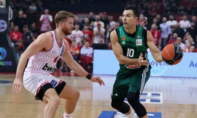 Τεράστια διαφορά: Τι δίνουν οι στοιχηματικές σε ΠΑΟ - Ολυμπιακό στο ντέρμπι των αιωνίων