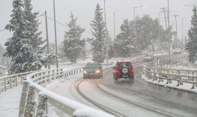 Θεσσαλονίκη: Ανοιχτές όλες οι επαρχιακές οδοί - Κανονικά η κυκλοφορία των βαρέων οχημάτων