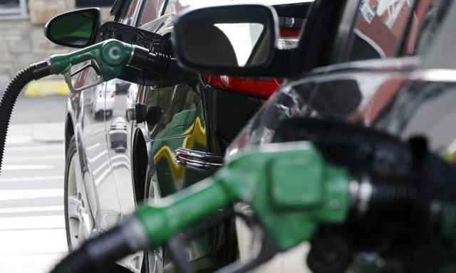 Ερυθρά Θάλασσα: Έρχονται αυξήσεις στα καύσιμα λόγω των επιθέσεων των Χούθι