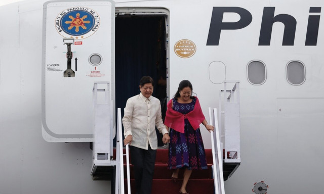 Σάλος στις Φιλιππίνες: Ο Μάρκος χρησιμοποίησε το προεδρικό ελικόπτερο για να πάει στους... Coldplay