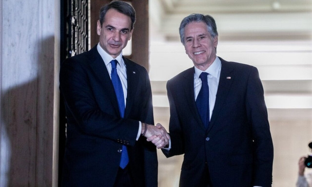 PM Mitsotakis speaks with US State Sec'y Blinken by phone