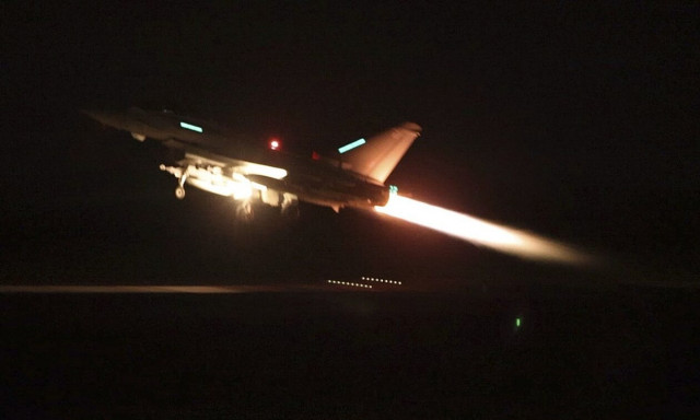 Υεμένη: Νέες πυραυλικές επιθέσεις από ΗΠΑ και Βρετανία εναντίον των Χούθι