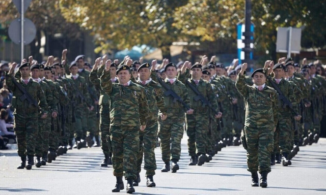 Γιατί στο στρατό κουρεύονται με την «ψιλή» - Σε ποιες χώρες οι φαντάροι επιτρέπεται να αφήνουν γένια