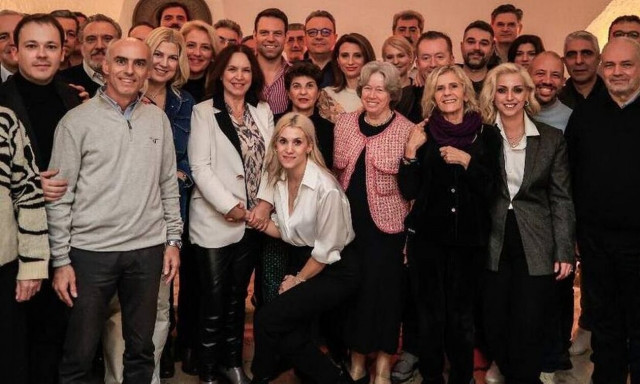 ΣΥΡΙΖΑ: Τα «μυστικά των Σπετσών» δείχνουν μίνι-«ανασχηματισμό» - Ενόχληση για το «κρυφτό» Κασσελάκη