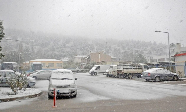 Με τσουχτερό κρύο και πολλά μποφόρ η Δευτέρα – Πότε θα βελτιωθεί ο καιρός