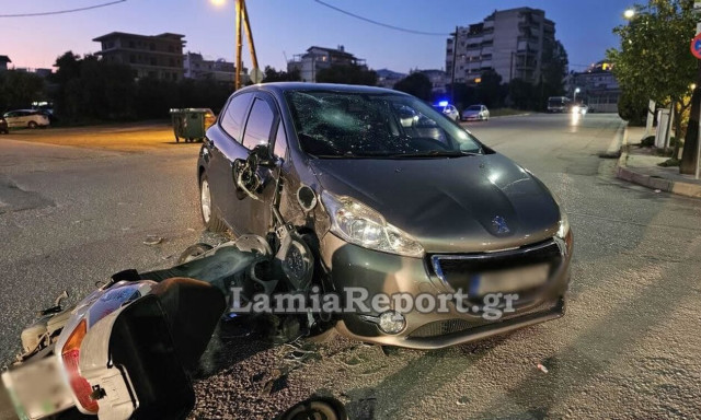 Λαμία: Σοβαρό τροχαίο με σύγκρουση μηχανής με ΙΧ - Στο νοσοκομείο ένας τραυματίας