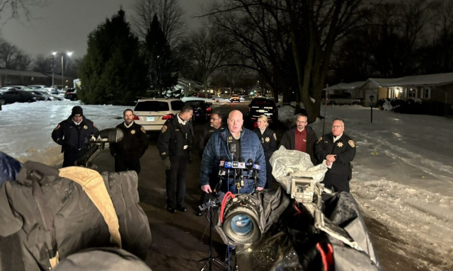 ΗΠΑ: Επτά νεκροί από πυροβολισμούς σε δυο σπίτια κοντά στο Σικάγο