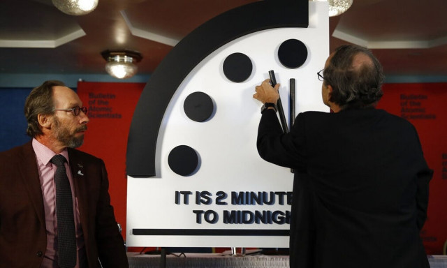 Ρολόι της Αποκάλυψης: Πιο κοντά στην καταστροφή η ανθρωπότητα - Τι θα «δείξει» για το 2024